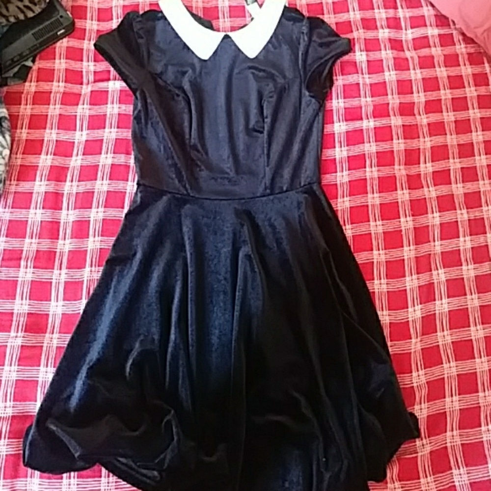 Black velvet white collar dress